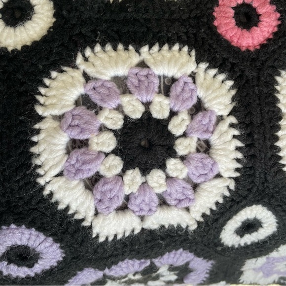 HP ⭐️ Handmade throw blanket | 39”W x 71” - Picture 14 of 15